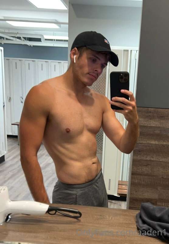 aaden1