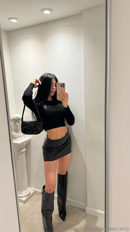 How are my boys doing? Are you behaving yourself? 👀 😈