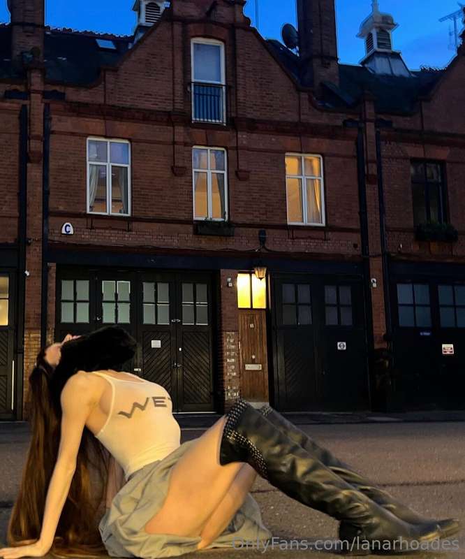 Foto 330 de Lana Rhoades en Tocromo