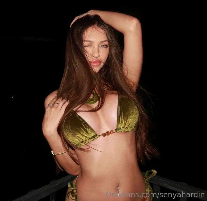 feeling a bit extra frisky today 😈💦… how about we turn this ..