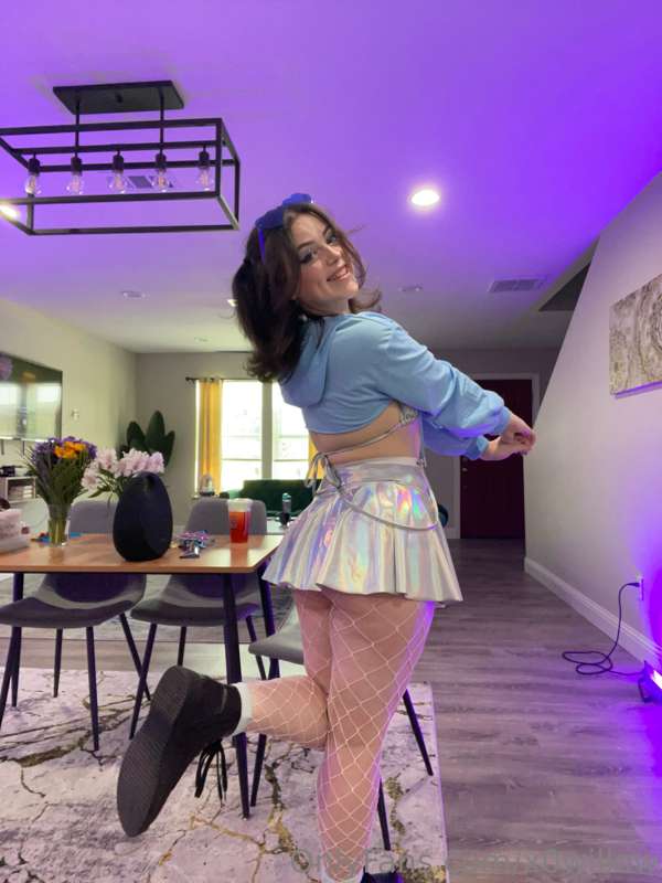 Rave PAWG🤩