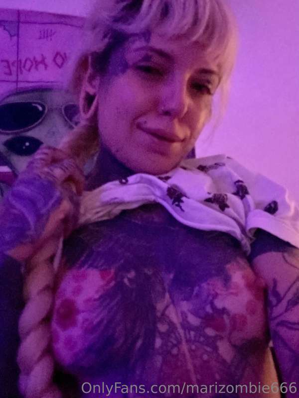 marizombie666 image #2