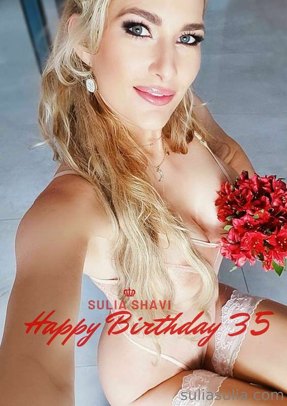 TIP 10$
Are you looking for a beautiful and feminine book th..