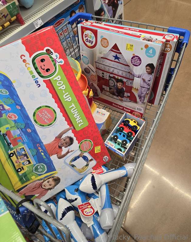 Donation day for my nieces todddler class! I am totally gonn..