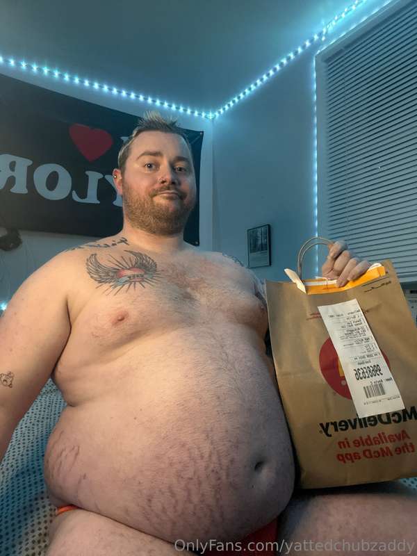 Devouring a quarter pounder like it’s nobodies business :)