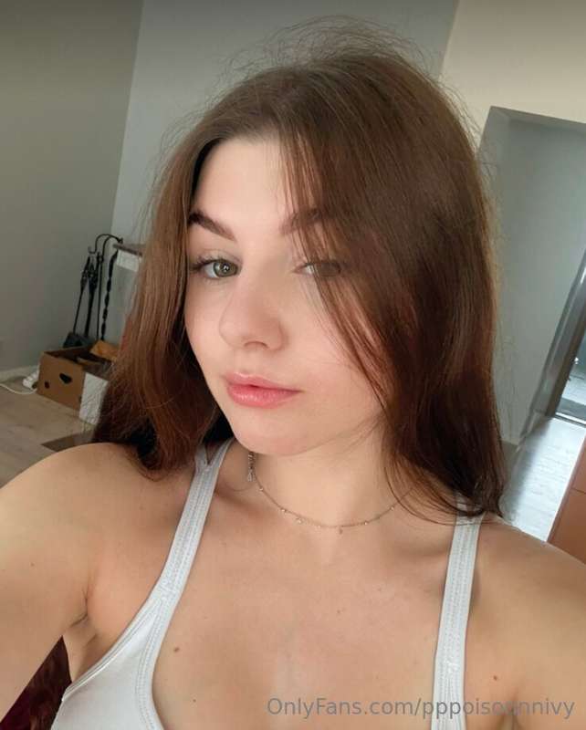 ❣️this sweet girl @sultrylina will warm you up and wake up y..