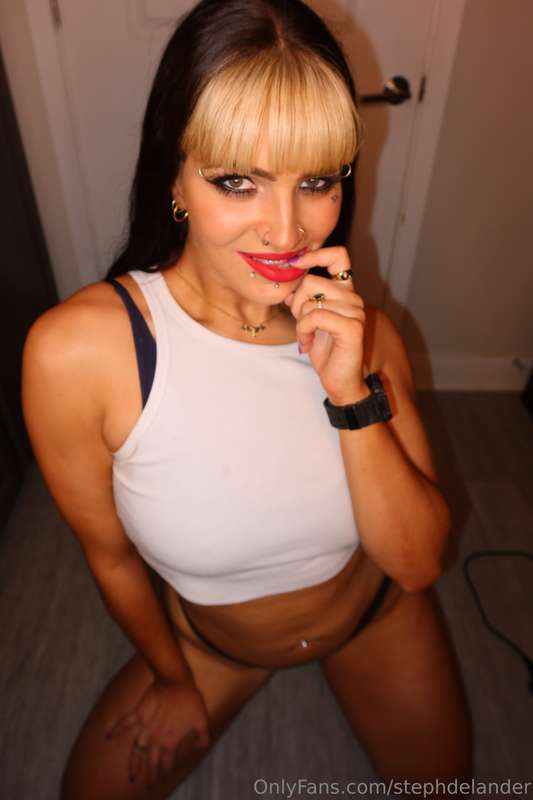 bet this face just stole your focus 😈