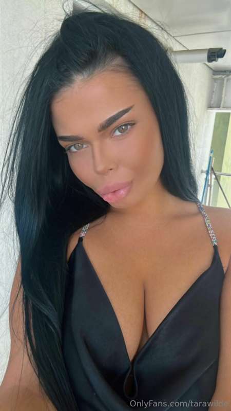 Wanna have fun? 🥵💦🍆🍆