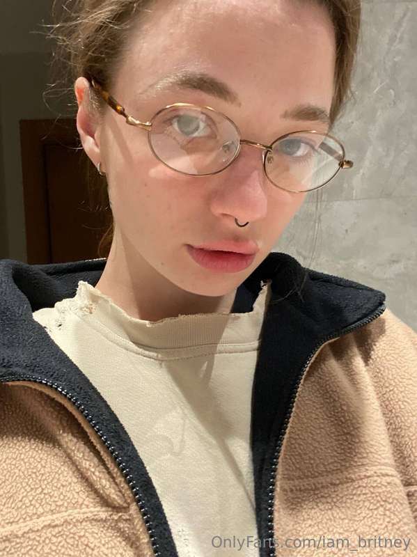 Do u like glasses on myself ?🎀