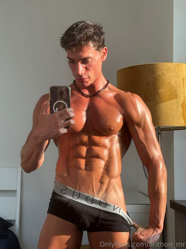 It's the day for throat trainingHelp daddy with some cock dr..