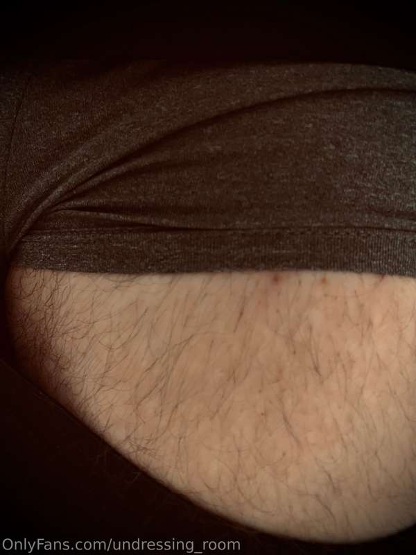 Just changing into my gym clothes. Is the zoom too close?