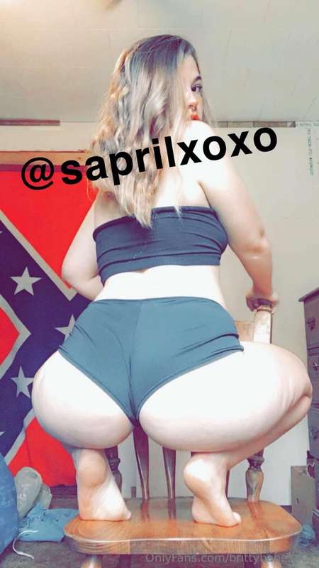 ✨POST DAILY✨🩵you’re fav brunette🤍 Cum enjoy yourself with me..