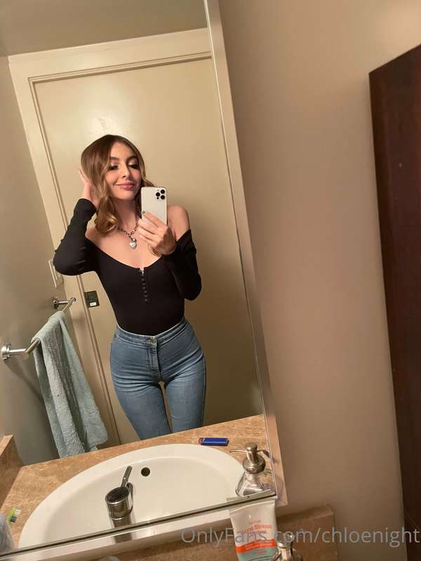 chloenight image #1