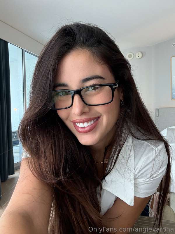 CLASS IS IN SESSION 🤓Time to find out if you can really hand..