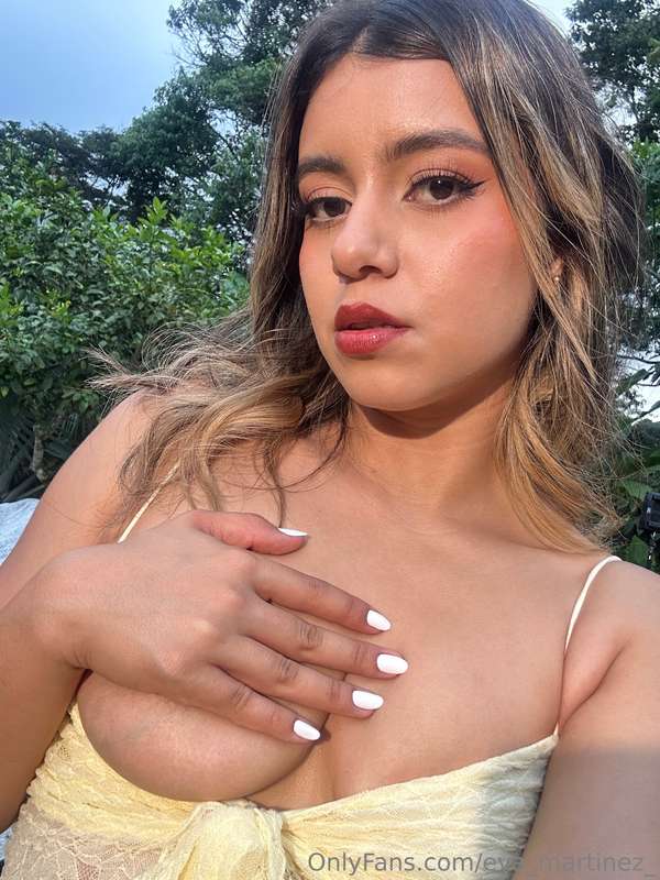 Do I look pretty ? 🫣