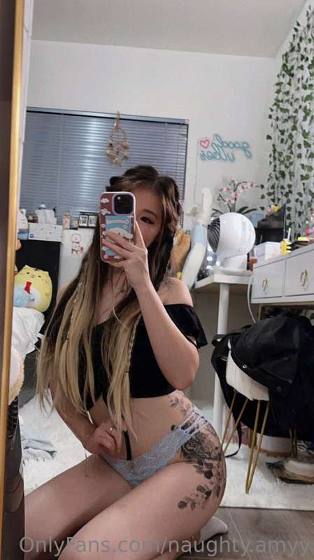 naughty.amyy