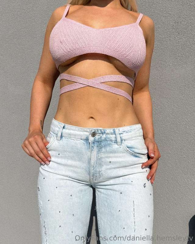 daniella.hemsleytv