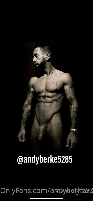 Solo male that aims to please, watch for my live shows!
@and..