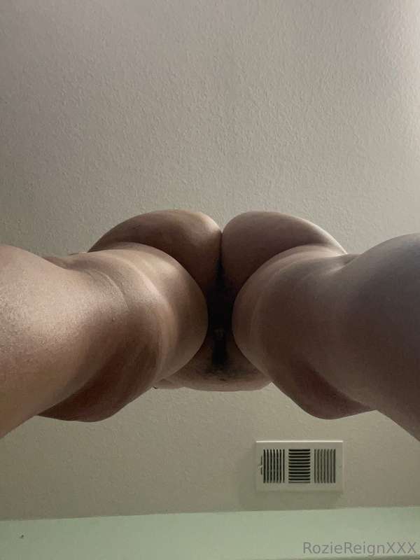 The healing process is going very well 🍑