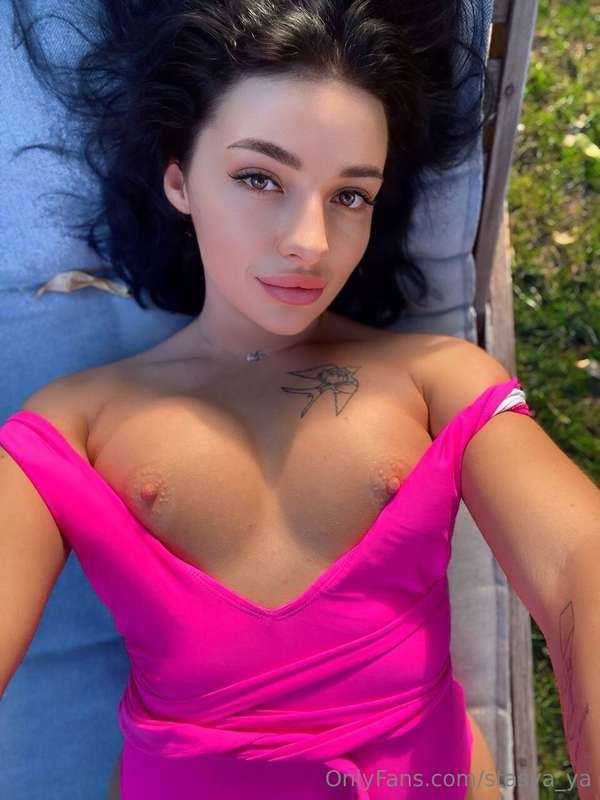 Imagine that @li_mei_69 is a new Asian student in your sex c..