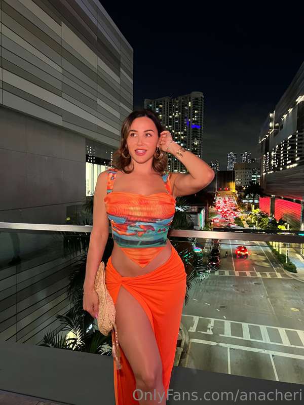 Foto 3 von Ana Cheri auf Tocromo