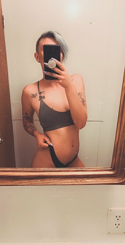 Preshower selfies ? Make sure to check your DMs today, I'm s..
