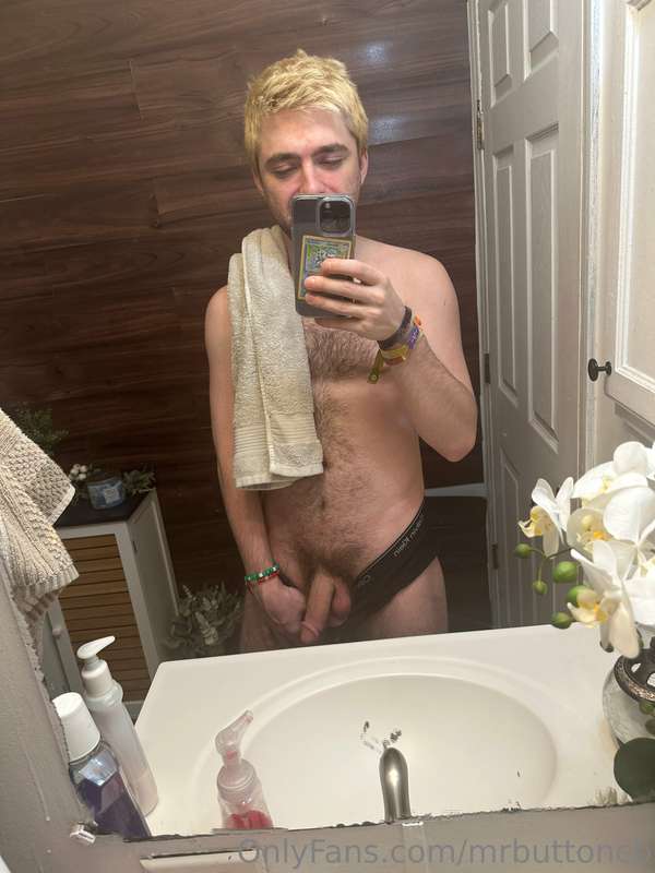 mrbuttoncb image #3
