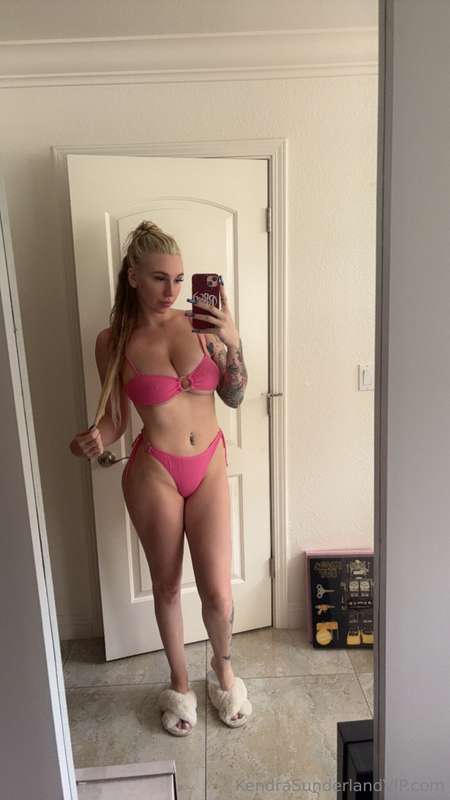 Photo 459 of Kendra Sunderland on Tocromo