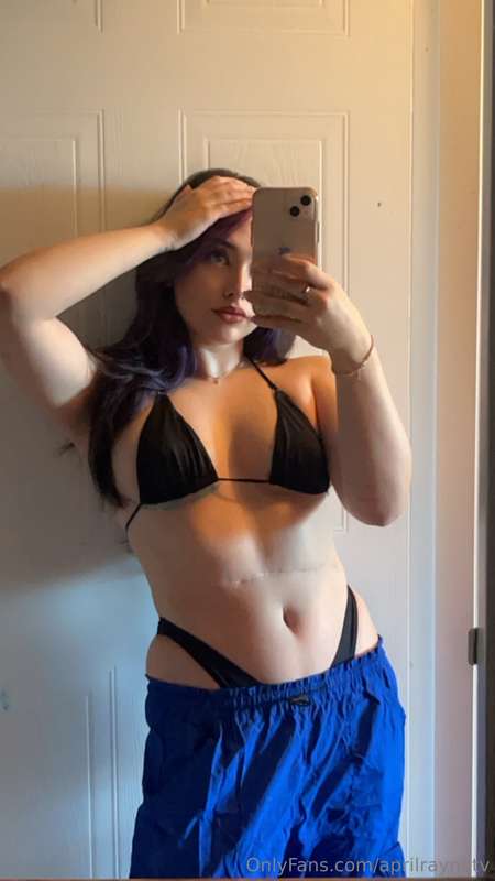 Chatting on my main all day @aprilrayne 