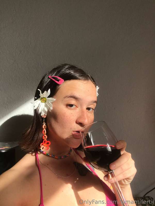 A little wine to wake up properly❤️