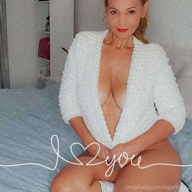 Want to feel my love? check your DM 