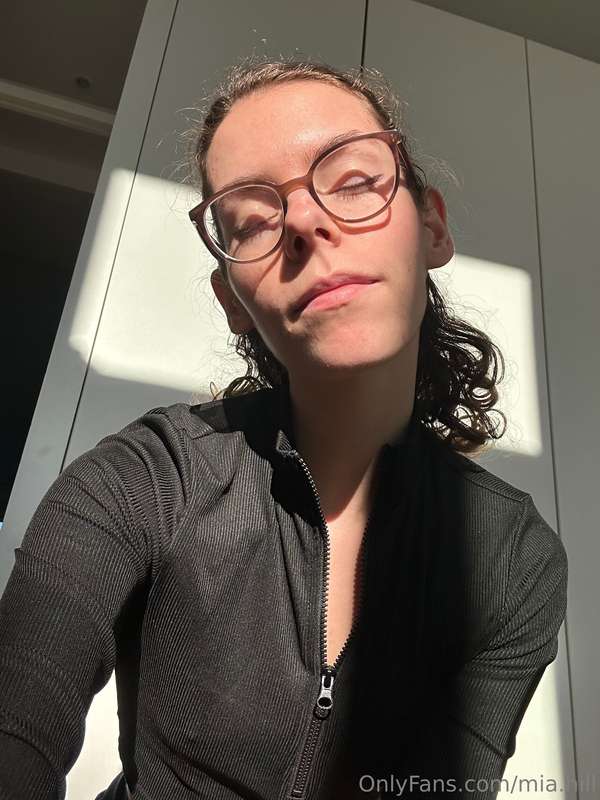mia.hill