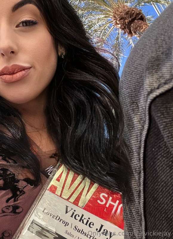 thevickiejay