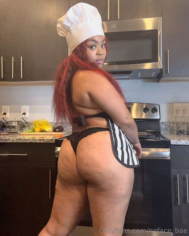 Serving breakfast and throat…..you want some? 