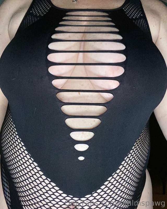 Stretch me like this outfit does!