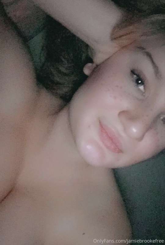 Babe 😛

Are you ready to see 🔥 loooooong 💥 play with my rubb..