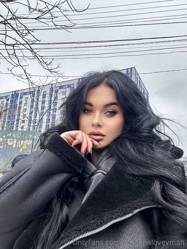 angelinaloveyman