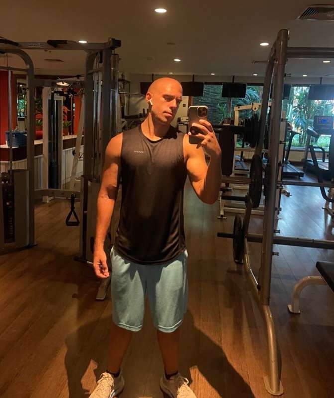 You like gym selfies?
