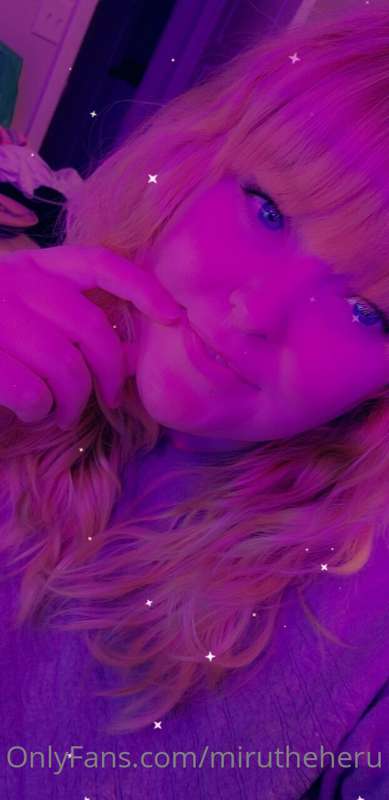 Working on lightening the hair up for color! 🥰