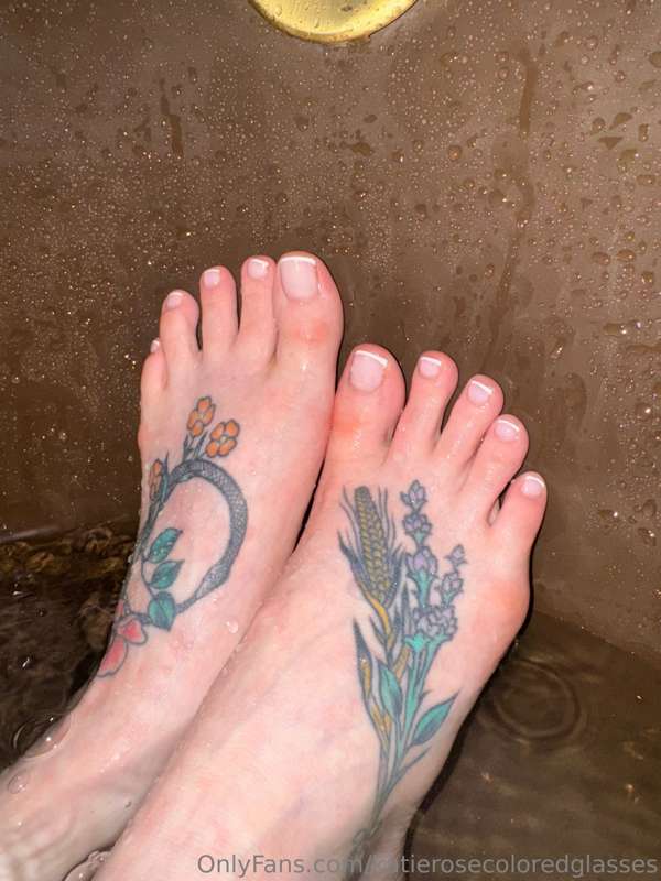 katierosecoloredglasses