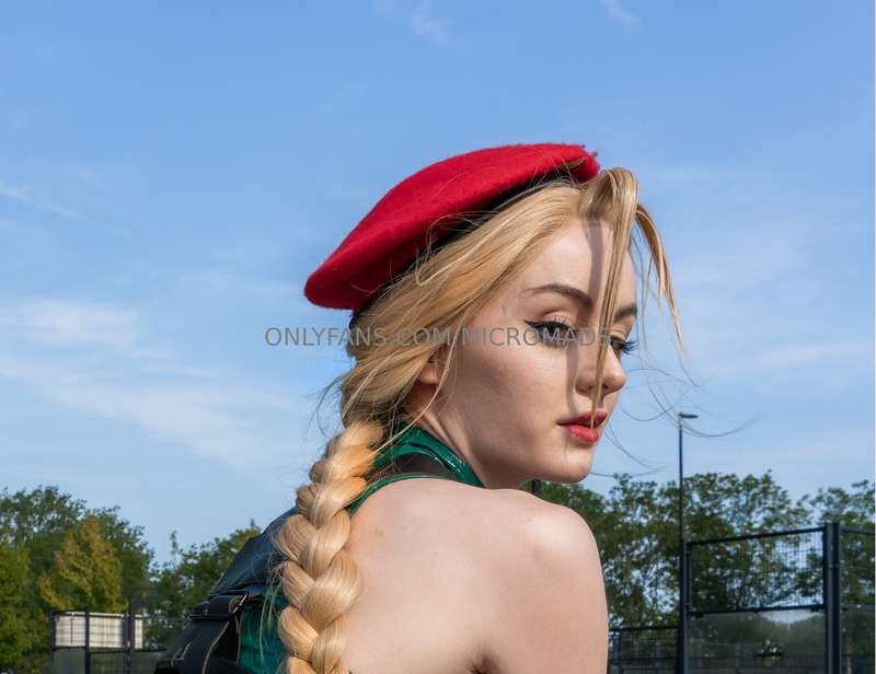 I bet I'd beat you in a fight ;)   More spicy cosplay pics! ..
