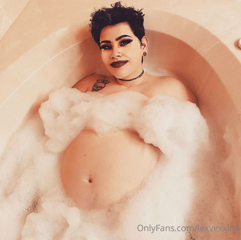 just wanted to add a few of my new risqué maternity photos