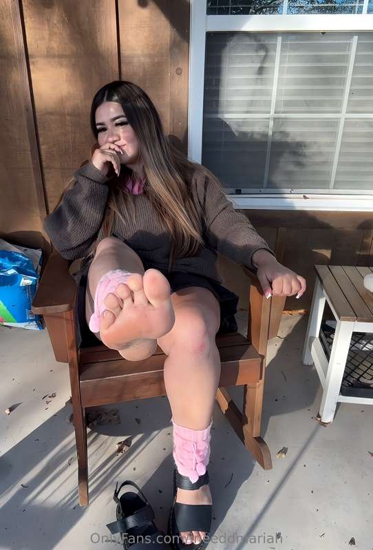 You weren’t into feet before but now you can’t push the thou..