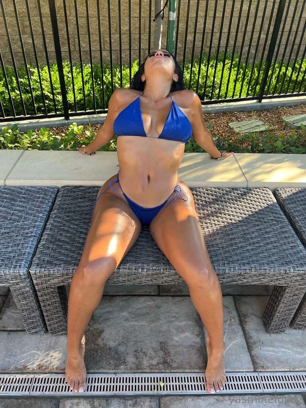 Can’t stop thinking about your dick destroying me 🍑🍆