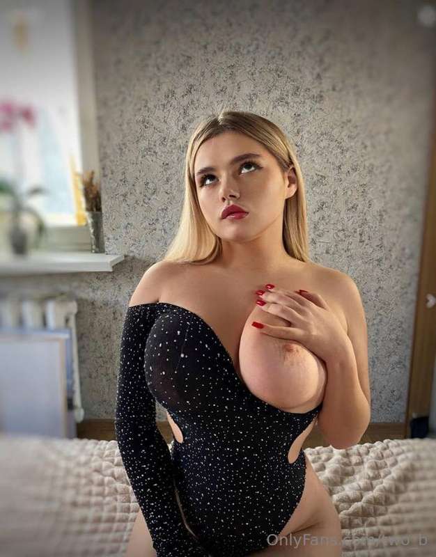 GORGEOUS ANGEL @pumffy WILL FULFILL YOUR HOT DREAMS🤤😍 THIS D..