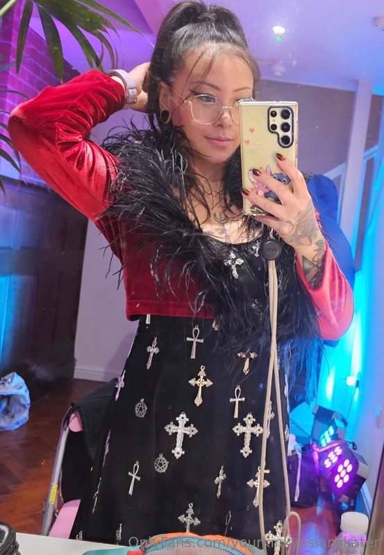 yourkinkyasianskater