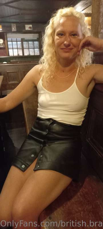 british.braless.hotwifex