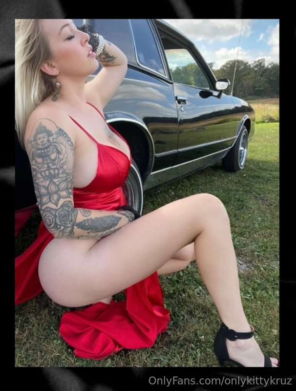 Who wants to cum with me for a Kruz 🖤 