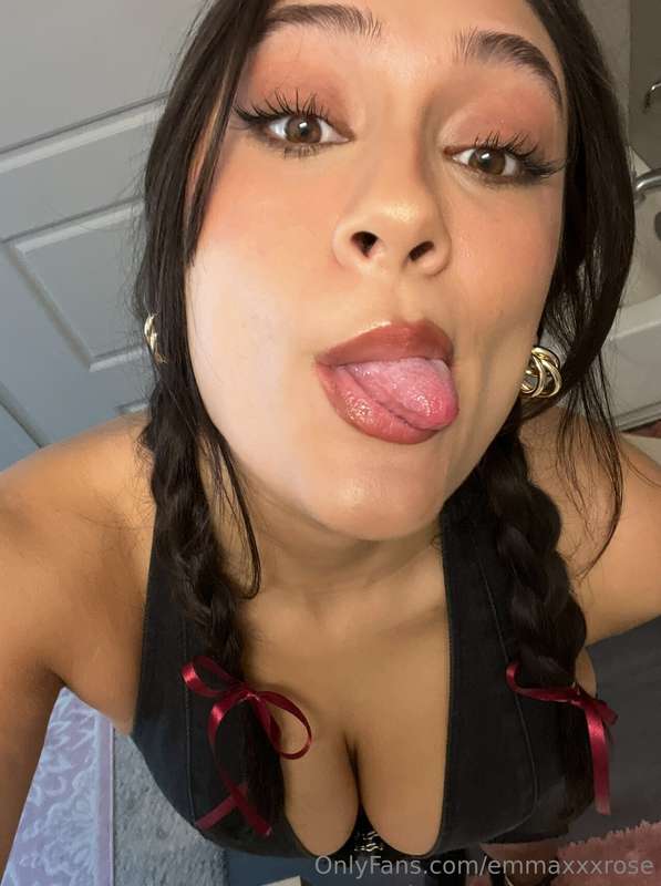 emmaxxxrose