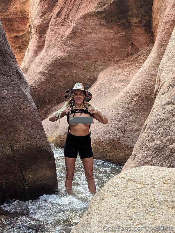 Had a fun weekend hiking with my girlfriends!! Who wants to ..